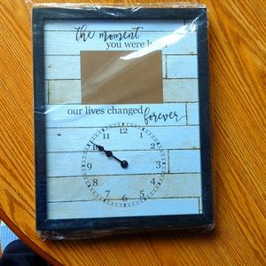 Moment picture frames